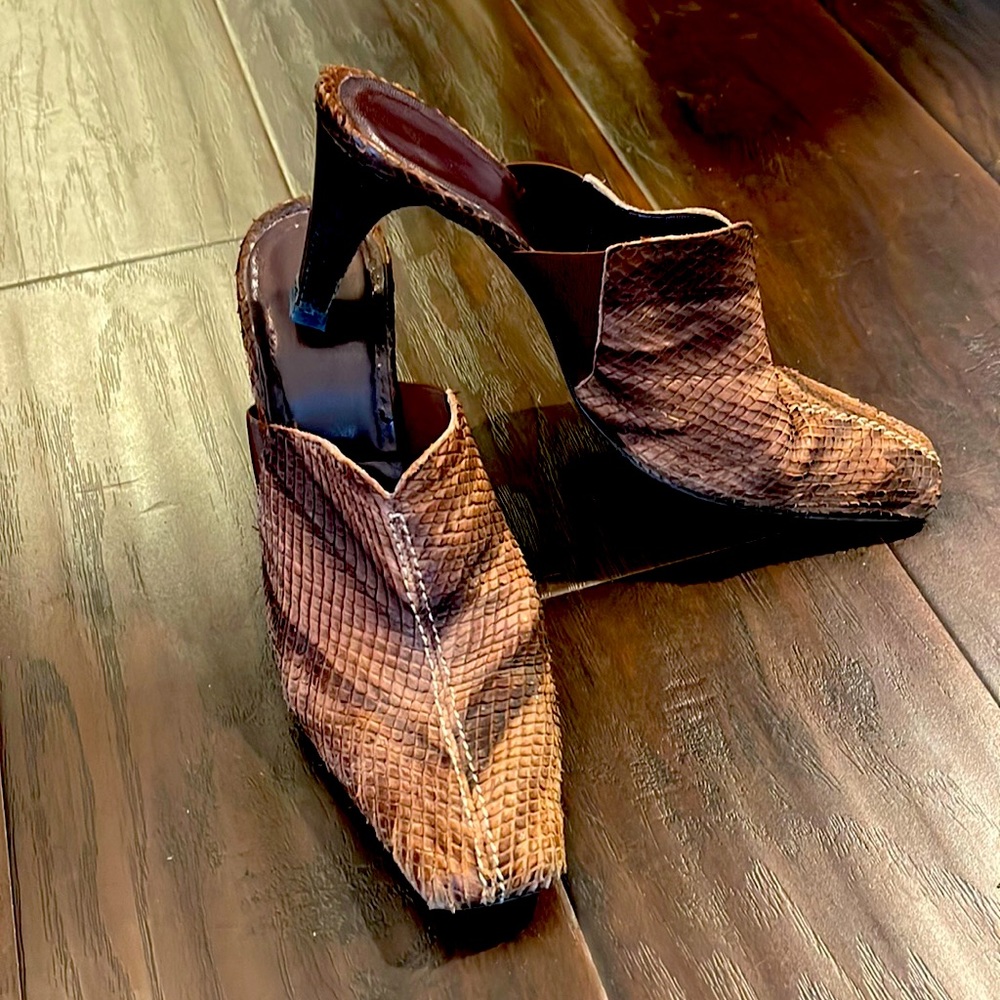 Sesto Meucci Patris Leather Snakeskin Mules/Slides